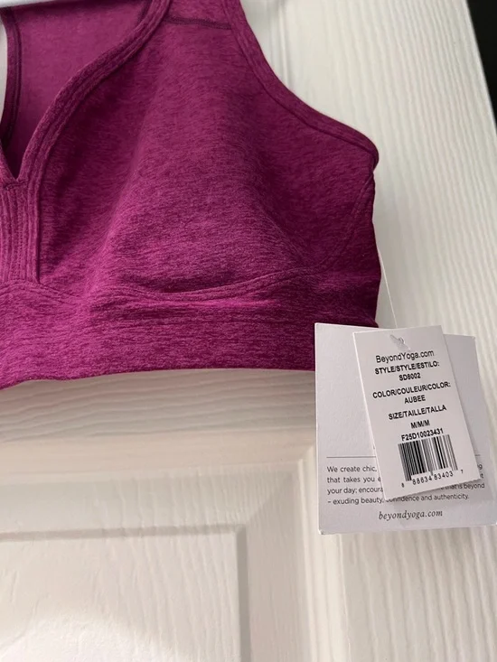 New M SET Beyond Yoga  Deep Berry Sports Bra and Shorts Set - Picture 7 of 11